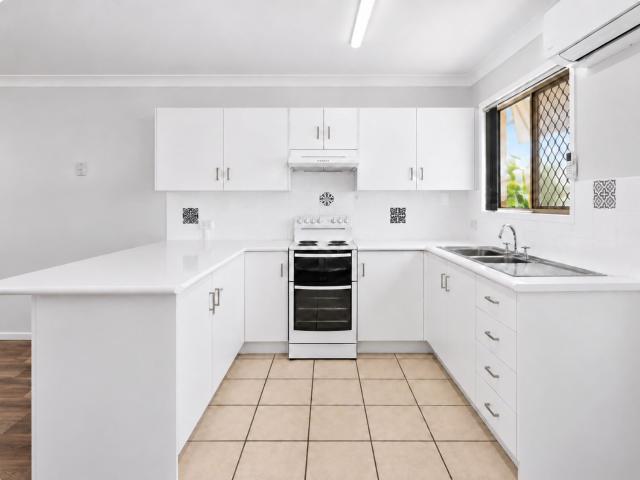 1/6 Toos CloseCooee Bay QLD 4703, Australia