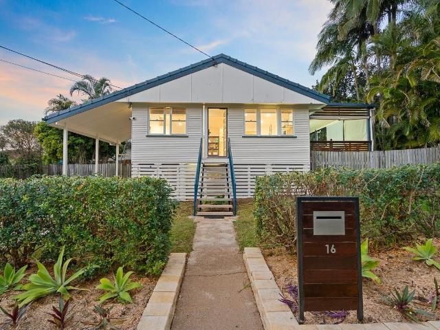 16 Trochus Street, MANSFIELD, QLD 4122