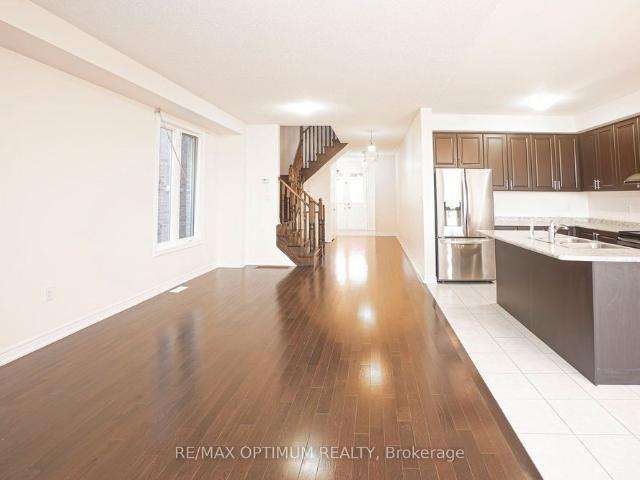 16 Vezna Crescent, Brampton
