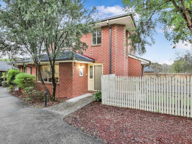 1/6 Victory Street, Croydon, VIC 3136 Townhouse for Rent Ray White Mount Waverley