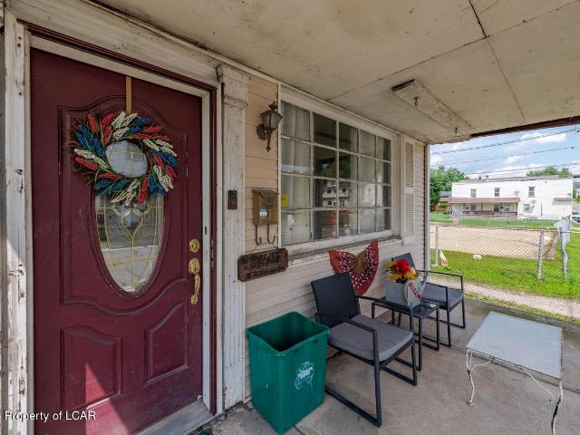 16 W Luzerne Avenue