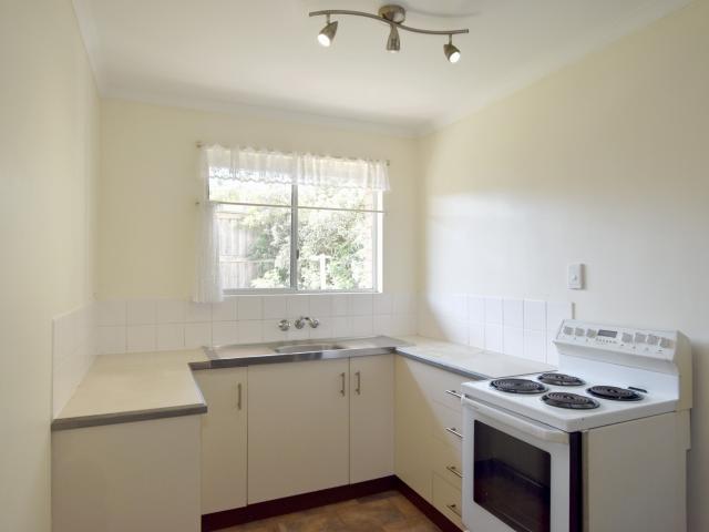 1/6 Wenitong Street West Gladstone, QLD 4680