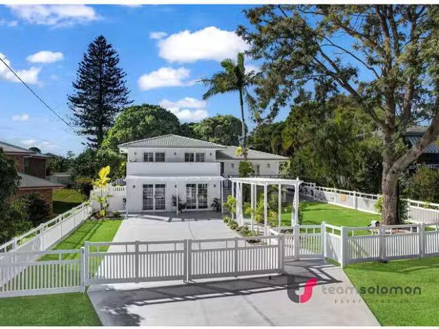 16 Weinam Street, Redland Bay, QLD 4165