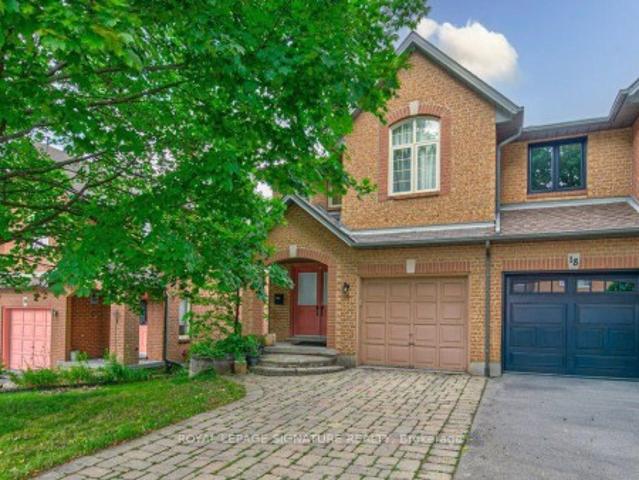 16 Westvillage Drive, Hamilton, ON, L9B 2M5 house for sale | Listing ID X13555 | Royal LePage