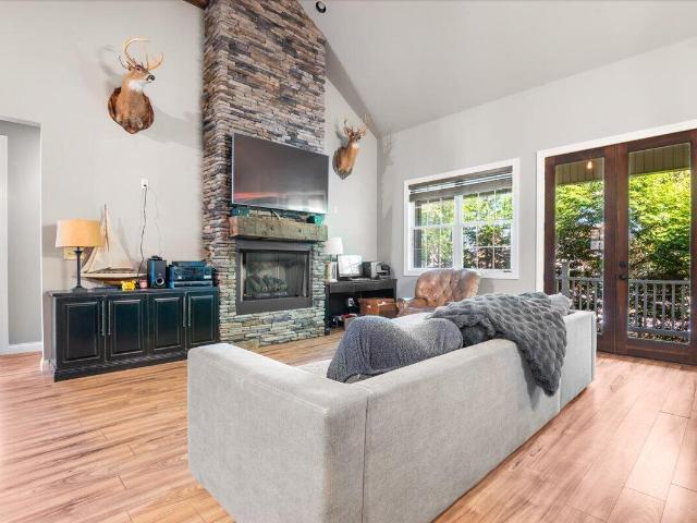 16 Windham Ln Lane