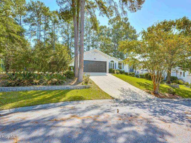 16 Woodhill Place