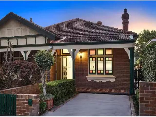 16 Wudgong Street, Mosman House for rent Listed by Bradley Fr.
