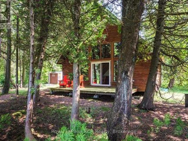 16 Youngs Drive, South Bruce Peninsula, ON, N0H 1X0 house for sale | Listing ID X13811 | Royal LePage