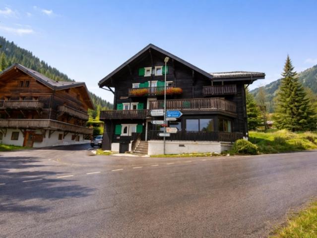 16 Zimmer Gasthaus mit Bar zu mieten in Morgins