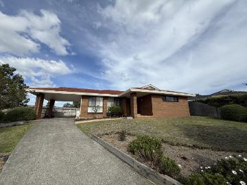 House to rent in Victoria