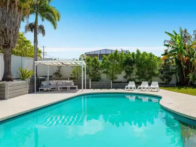 16 Annette Street, TINGALPA, QLD 4173 House for Rent