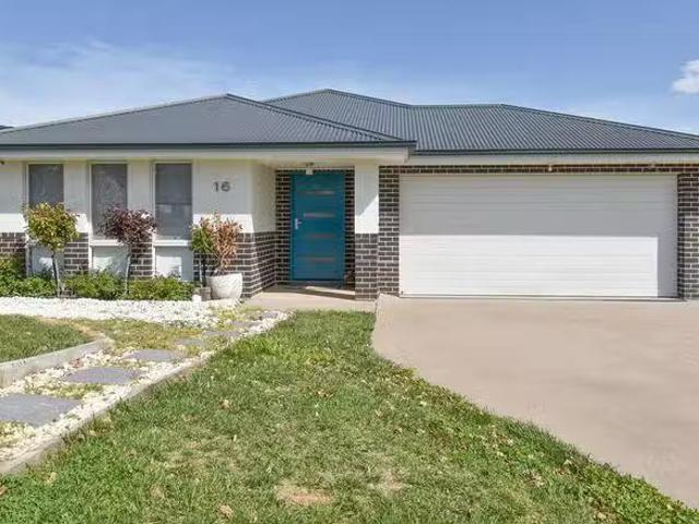 16 Andres Street, Orange, NSW 2800
