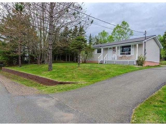 16 Armstrong Cres, St George, NB, E5C 1A1 house for sale | Listing ID NB146895 | Royal LePage