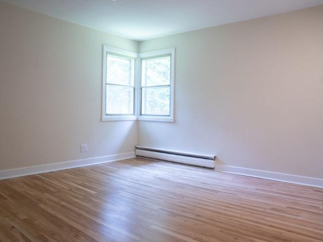 16 Av. Glendale