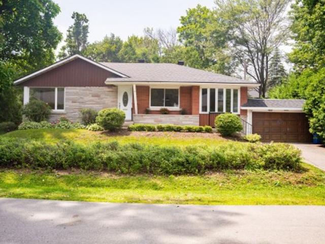 16 Av. Glendale, Beaconsfield, QC, H9W 5P5 house for lease | Listing ID 20615 | Royal LePage