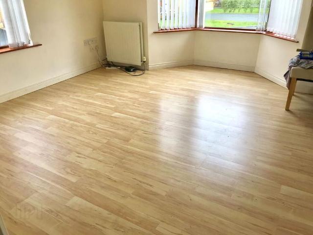 16 Aylesbury Court, Newtownabbey, BT36 7YQ
