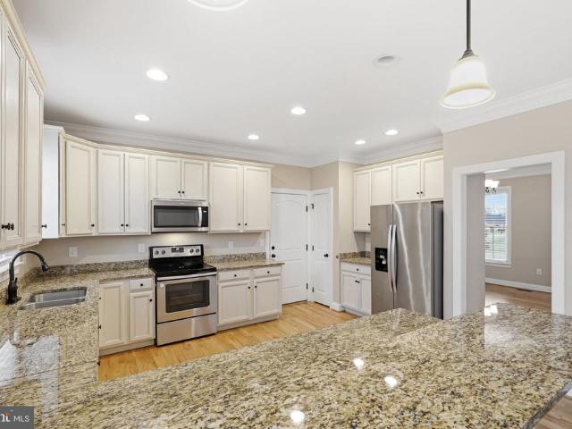 16 Azera Drive