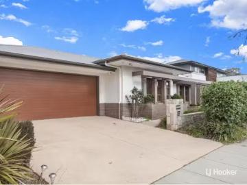 Crace, Yass Valley, Victoria - Equipped kitchen