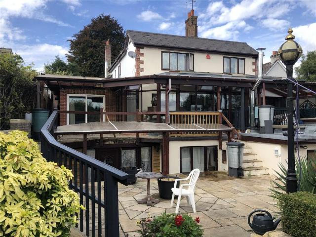 16 bedroom detached house for sale