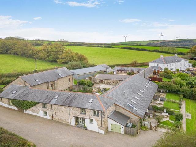 16 bedroom detached house for sale
