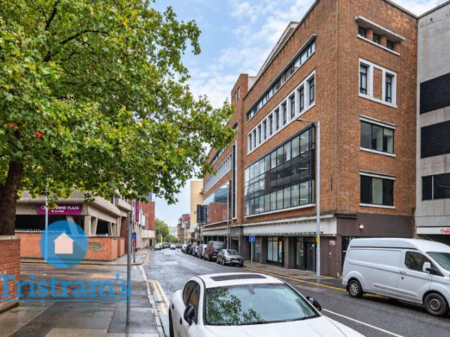 16 Bedroom Flat