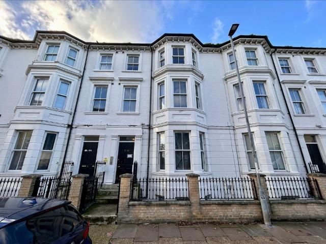 16 bedroom flat for sale