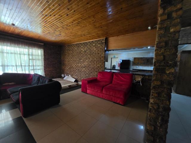 16 Bedroom House For Sale in Bedworth Park