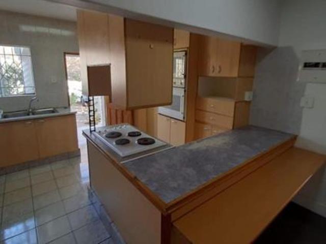 16 Bedroom House in Mthatha Outlying