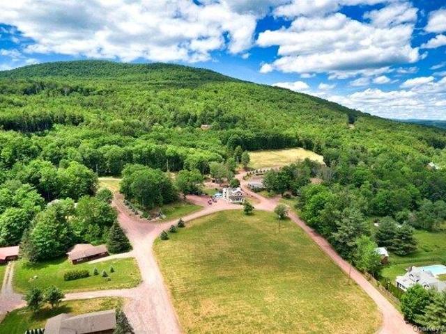 16 bedroom, Windham NY 12496 105287791