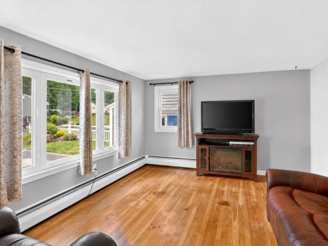 16 Beverly Avenue