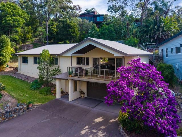 16 Beverley Street, Merimbula