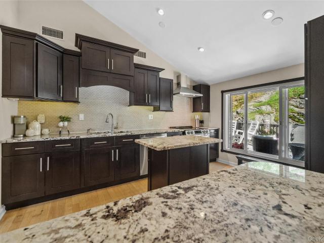 16 Birch Drive