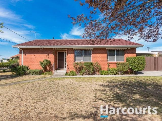 16 Booth Crescent, DANDENONG NORTH, VIC 3175