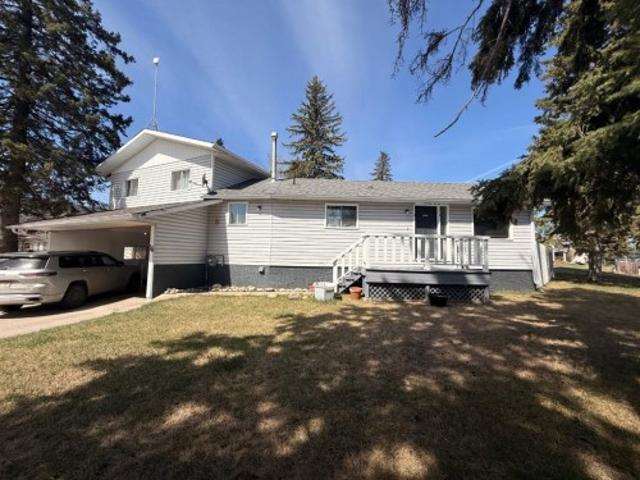 16 Blueberry Drive, Whitecourt, AB, T7S 1G7 house for sale | Listing ID A2276 | Royal LePage