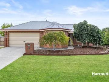 16 Bronte Court, St Albans Park, VIC 3219 House for Rent
