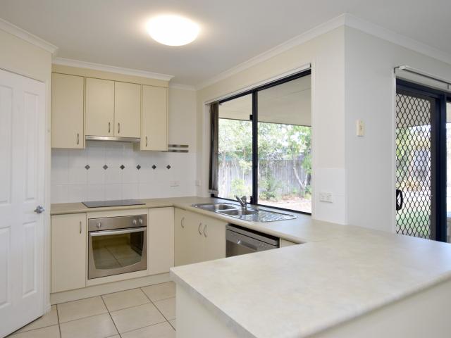 16 Bridgeman Place New Auckland, QLD 4680