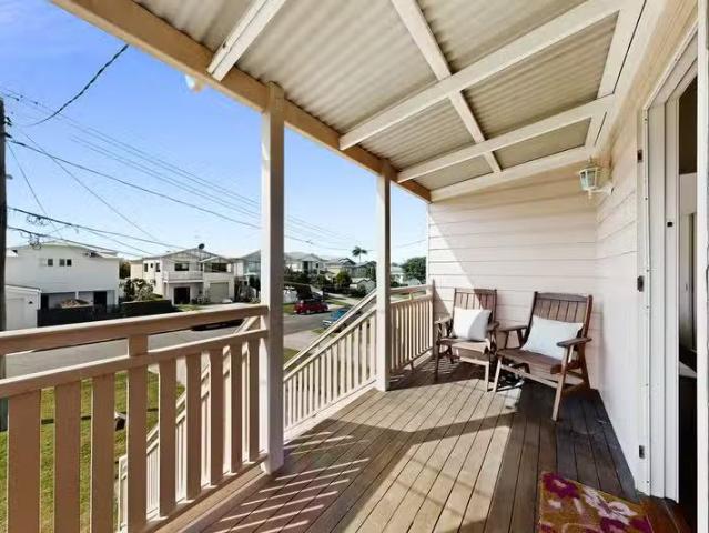 16 Bruce Street, GRANGE, QLD 4051 House for Rent