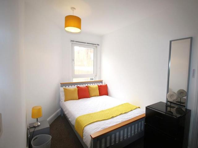 16 Carholme Road, Newland, Lincoln. 1 bed in a house share to rent £515 pcm £119 pw