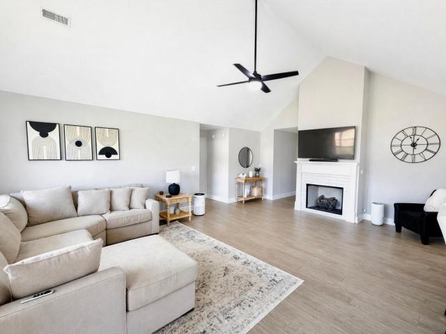 16 Cave Run Court