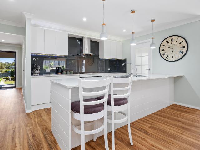 16 Celestial Drive, Morisset Park