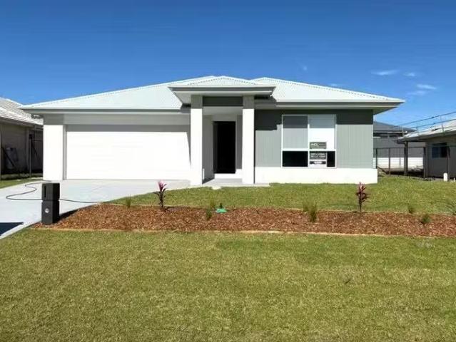 16 Cubbaroo Street, Old Bar, NSW 2430