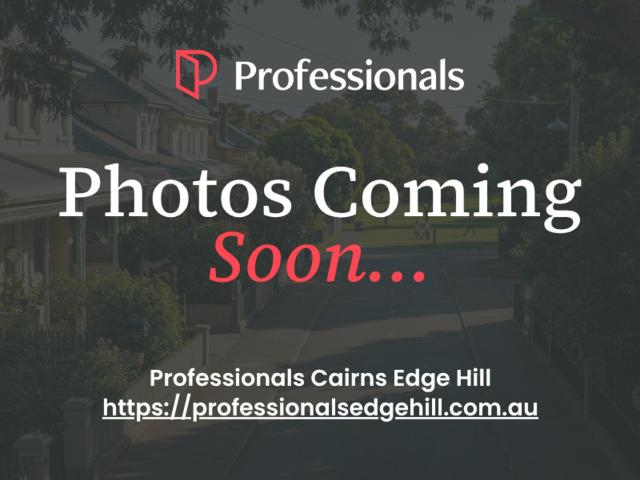 1/6 Deshon StreetWhitfield QLD 4870, Australia
