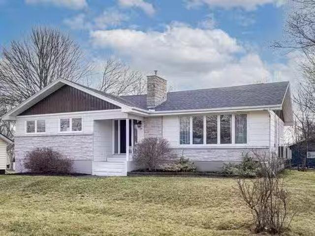 16 Donwood Drive, Charlottetown, PE, C1A 5L2 house for sale.