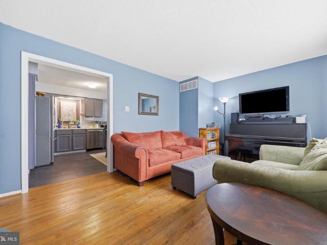 16 E Lakeview Drive