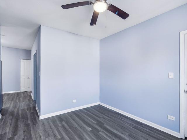16 E 118TH Place