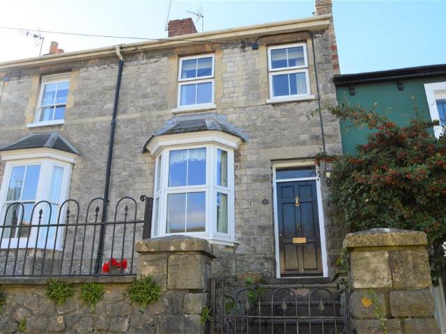 16 Eastgate Cowbridge Vale Of. 3 bed terraced house to rent £1,495 pcm £345 pw