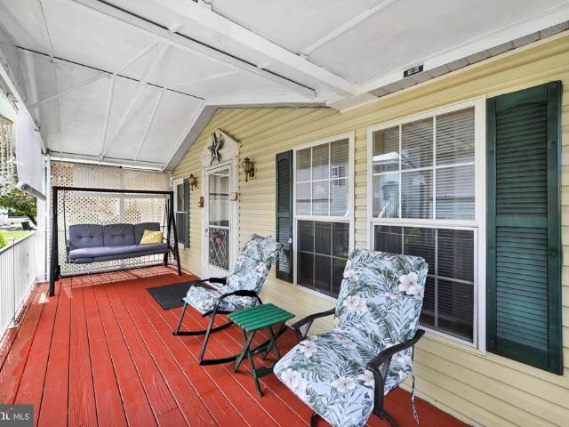 16 Edward Avenue