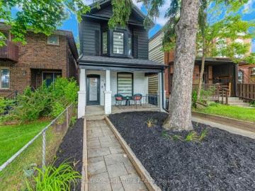 16 Essex Street, Toronto, ON, M6G 1T3 house for sale | Listing ID W13490 | Royal LePage