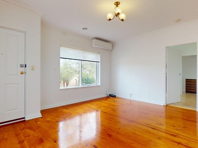 1/6 Etzel Street, Airport West