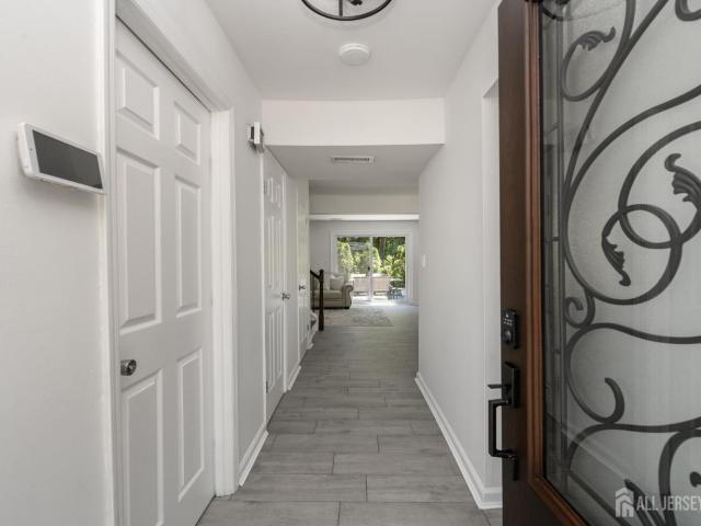 16 Finch Road